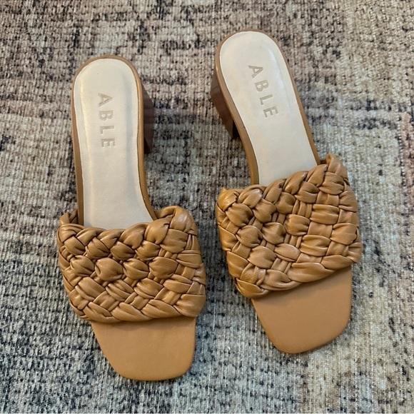 Able Shoes - Able Brown Braided Slip On Sandals sz 7